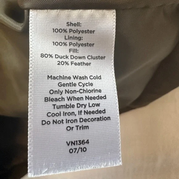 Talbots Down Puffer Vest *Like New* - Picture 7 of 8